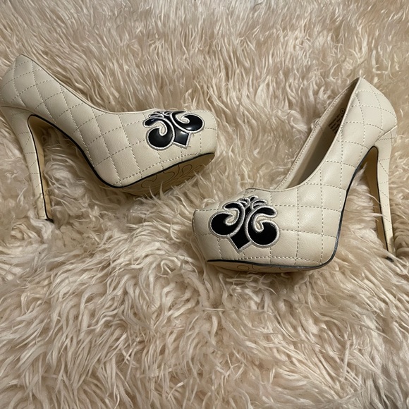 Dereon “Groove” heels. Sz8 offwhite (cream) colour - Picture 1 of 16